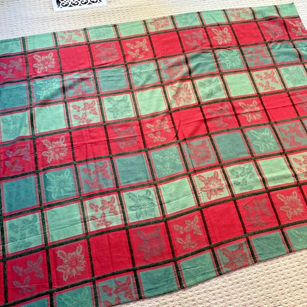 Woven Christmas Holiday Tablecloth Cotton Red Green Plaid Festive Holly Leaves